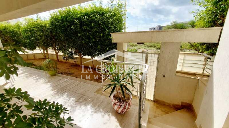 Triplex S+3 avec jardin aux Jardins de Carthage